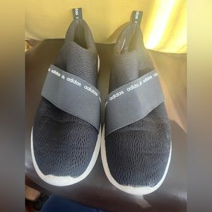 Adidas sneakers slip on size 9